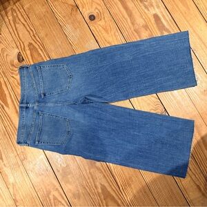 Banana Republic Petite cropped Blue Jeans